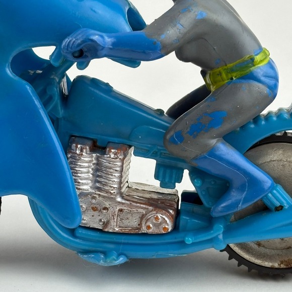 Vintage 1974 Batman Stunt Cycle Gyro Action Ahi Azrak Hamway Blue Hong Kong DC - Picture 6 of 10